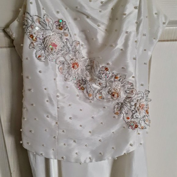 Holt Renfrew White Formal Dress - Picture 2 of 6